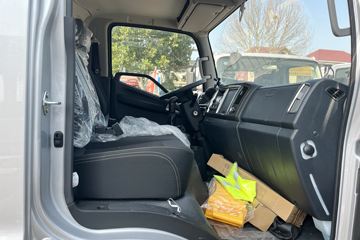 ���J6F 3.2L���� 180���� ��ʿ��8�� 5.16�׵�����ʽ�ػ���ͼƬ