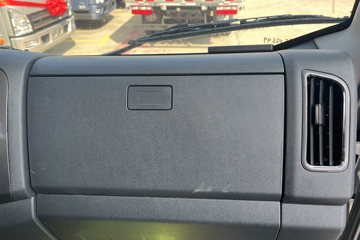 ���J6F 3.2L���� 180���� ��ʿ��8�� 5.16�׵�����ʽ�ػ���ͼƬ