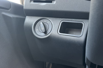 ���J6F 3.2L���� 180���� ��ʿ��8�� 5.16�׵�����ʽ�ػ���ͼƬ