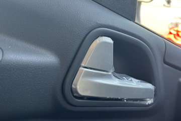 ���J6F 3.2L���� 180���� ��ʿ��8�� 5.16�׵�����ʽ�ػ���ͼƬ