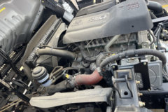 解放J6F 3.2L柴油 180马力 法士特8档 5.16米单排厢式载货车