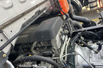 ���J6F 3.2L���� 180���� ��ʿ��8�� 5.16�׵�����ʽ�ػ���ͼƬ