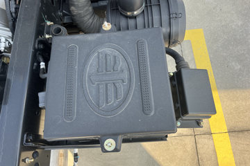 ���J6F 3.2L���� 180���� ��ʿ��8�� 5.16�׵�����ʽ�ػ���ͼƬ