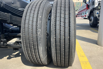 ���J6F 3.2L���� 180���� ��ʿ��8�� 5.16�׵�����ʽ�ػ���ͼƬ