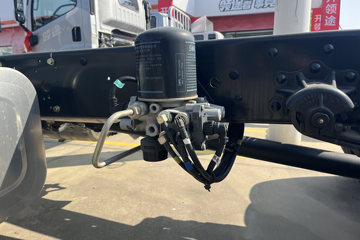 ���J6F 3.2L���� 180���� ��ʿ��8�� 5.16�׵�����ʽ�ػ���ͼƬ