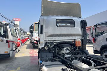 ���J6F 3.2L���� 180���� ��ʿ��8�� 5.16�׵�����ʽ�ػ���ͼƬ