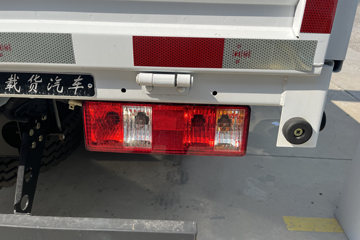 ��Ż�VR 2.3L���� 142���� ������5�� 4.2�׵��������ῨͼƬ