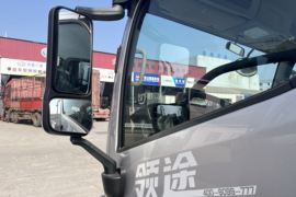 领途&nbsp;载货车外观                                                图片