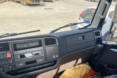 解放领途 2.4L柴油 180马力 法士特8档 4.2米单排栏板轻卡 解放领途 2.4L柴油 180马力 法士特8档 4.2米单排栏板轻卡