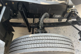 领途&nbsp;载货车底盘                                                图片