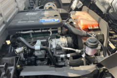 解放领途 2.4L柴油 180马力 法士特8档 4.2米单排栏板轻卡 解放领途 2.4L柴油 180马力 法士特8档 4.2米单排栏板轻卡