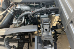 解放领途 2.4L柴油 180马力 法士特8档 4.2米单排栏板轻卡 解放领途 2.4L柴油 180马力 法士特8档 4.2米单排栏板轻卡