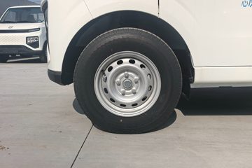 Զ�� ����F1E 2023�� 3.0T 3.05�׵��Ŵ��綯��ʽ΢��46.08kWhͼƬ