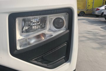 Զ�� ����F1E 2023�� 3.0T 3.05�׵��Ŵ��綯��ʽ΢��46.08kWhͼƬ