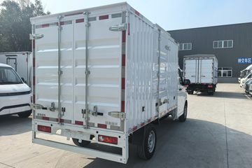 Զ�� ����F1E 2023�� 3.0T 3.05�׵��Ŵ��綯��ʽ΢��46.08kWhͼƬ