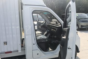 Զ�� ����F1E 2023�� 3.0T 3.05�׵��Ŵ��綯��ʽ΢��46.08kWhͼƬ