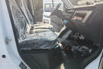 Զ�� ����F1E 2023�� 3.0T 3.05�׵��Ŵ��綯��ʽ΢��46.08kWhͼƬ