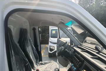 Զ�� ����F1E 2023�� 3.0T 3.05�׵��Ŵ��綯��ʽ΢��46.08kWhͼƬ