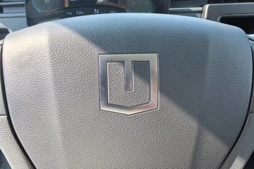 Զ�� ����F1E 2023�� 3.0T 3.05�׵��Ŵ��綯��ʽ΢��46.08kWhͼƬ