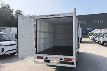 Զ�� ����F1E 2023�� 3.0T 3.05�׵��Ŵ��綯��ʽ΢��46.08kWhͼƬ