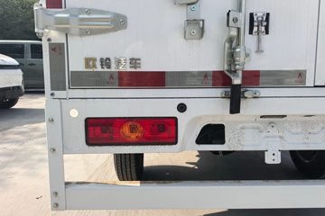 Զ�� ����F1E 2023�� 3.0T 3.05�׵��Ŵ��綯��ʽ΢��46.08kWhͼƬ