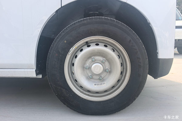 全新星享V7E 2025款智慧版2座封闭式货车