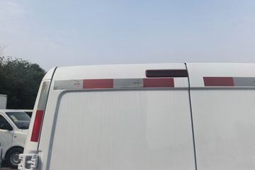 Զ�� ȫ������V7E 2025�� �ǻ۰� 2�� ���綯��ջ��� ��о51.4kWhͼƬ