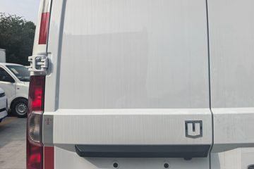 Զ�� ȫ������V7E 2025�� �ǻ۰� 2�� ���綯��ջ��� ��о51.4kWhͼƬ