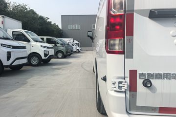 Զ�� ȫ������V7E 2025�� �ǻ۰� 2�� ���綯��ջ��� ��о51.4kWhͼƬ