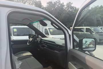 Զ�� ȫ������V7E 2025�� �ǻ۰� 2�� ���綯��ջ��� ��о51.4kWhͼƬ