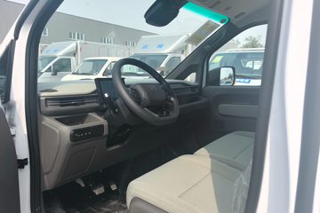 Զ�� ȫ������V7E 2025�� �ǻ۰� 2�� ���綯��ջ��� ��о51.4kWhͼƬ