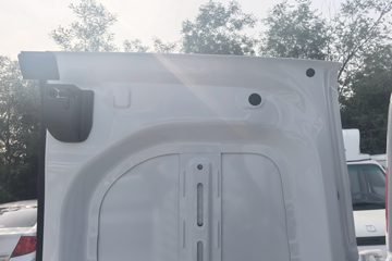 Զ�� ȫ������V7E 2025�� �ǻ۰� 2�� ���綯��ջ��� ��о51.4kWhͼƬ