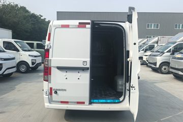 Զ�� ȫ������V7E 2025�� �ǻ۰� 2�� ���綯��ջ��� ��о51.4kWhͼƬ