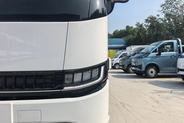 Զ�� ����H8E ���˰� 4.5T 4.1�׵��Ŵ��綯��դʽ�Ῠ81.14kWhͼƬ