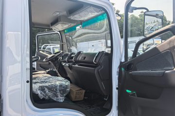 Զ�� ����H8E ���˰� 4.5T 4.1�׵��Ŵ��綯��դʽ�Ῠ81.14kWhͼƬ