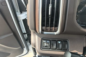 Զ�� ����H8E ���˰� 4.5T 4.1�׵��Ŵ��綯��դʽ�Ῠ81.14kWhͼƬ