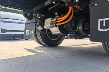 Զ�� ����H8E ���˰� 4.5T 4.1�׵��Ŵ��綯��դʽ�Ῠ81.14kWhͼƬ