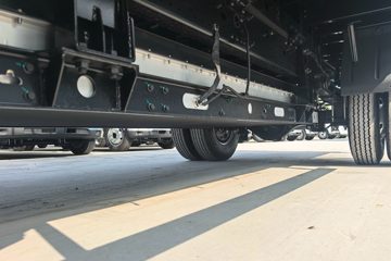 Զ�� ����H8E ���˰� 4.5T 4.1�׵��Ŵ��綯��դʽ�Ῠ81.14kWhͼƬ