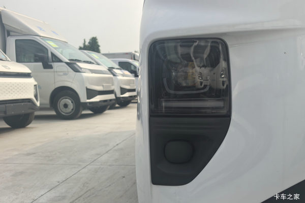 星享V6E功能版电动封闭厢货限时促销中 优惠0.2万