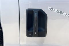 解放领途 星耀版 2.2L柴油 150马力 万里扬6档 4.2米单排栏板轻卡