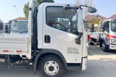 解放领途 星耀版 2.2L柴油 150马力 万里扬6档 4.2米单排栏板轻卡