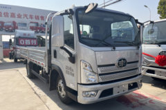 解放领途 星耀版 2.2L柴油 150马力 万里扬6档 4.2米单排栏板轻卡