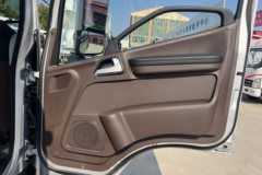 解放领途 星耀版 2.2L柴油 150马力 万里扬6档 4.2米单排栏板轻卡