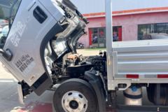 解放领途 星耀版 2.2L柴油 150马力 万里扬6档 4.2米单排栏板轻卡