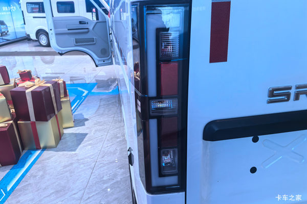 优惠0.6万 大理白族自治州鑫源E3L电动封闭厢货火热促销中 优惠0.6万 大理白族自治州鑫源E3L电动封闭厢货火热促销中