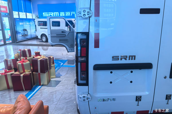 优惠0.6万 大理白族自治州鑫源E3L电动封闭厢货火热促销中 优惠0.6万 大理白族自治州鑫源E3L电动封闭厢货火热促销中