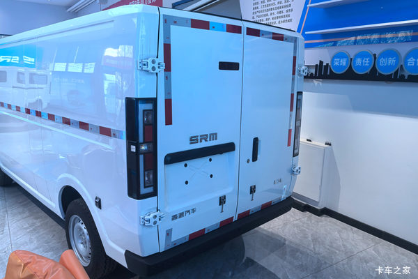 疯狂促销,直降1.3万!益阳市鑫源E3L电动封闭厢货系列优惠价 疯狂促销,直降1.3万!益阳市鑫源E3L电动封闭厢货系列优惠价