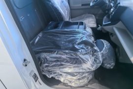 鑫源E3L&nbsp;电动封闭厢货驾驶室图片