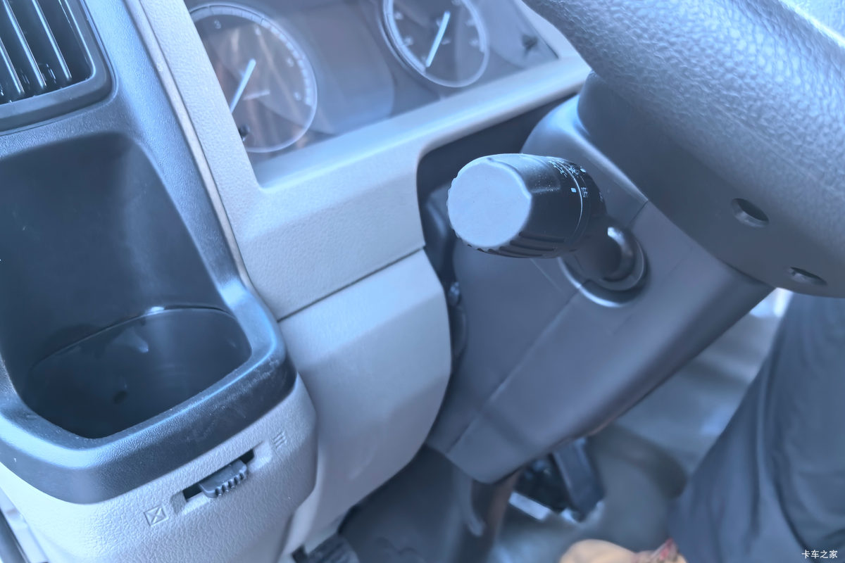 ���徭�俭�� ���� 2.5L���� 122���� 4.08�׵�����ʽ�Ῠ��ʻ��                                               