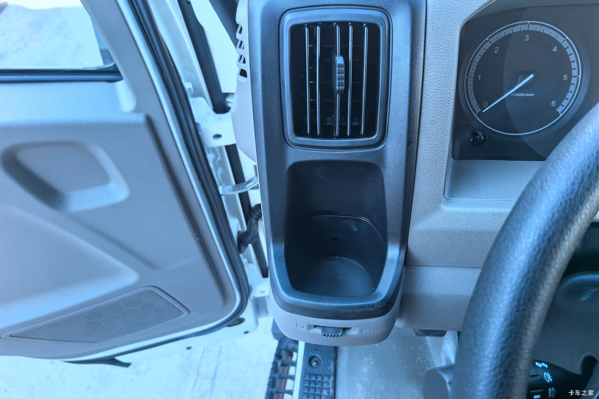 ���徭�俭�� ���� 2.5L���� 122���� 4.08�׵�����ʽ�Ῠ��ʻ��                                               
